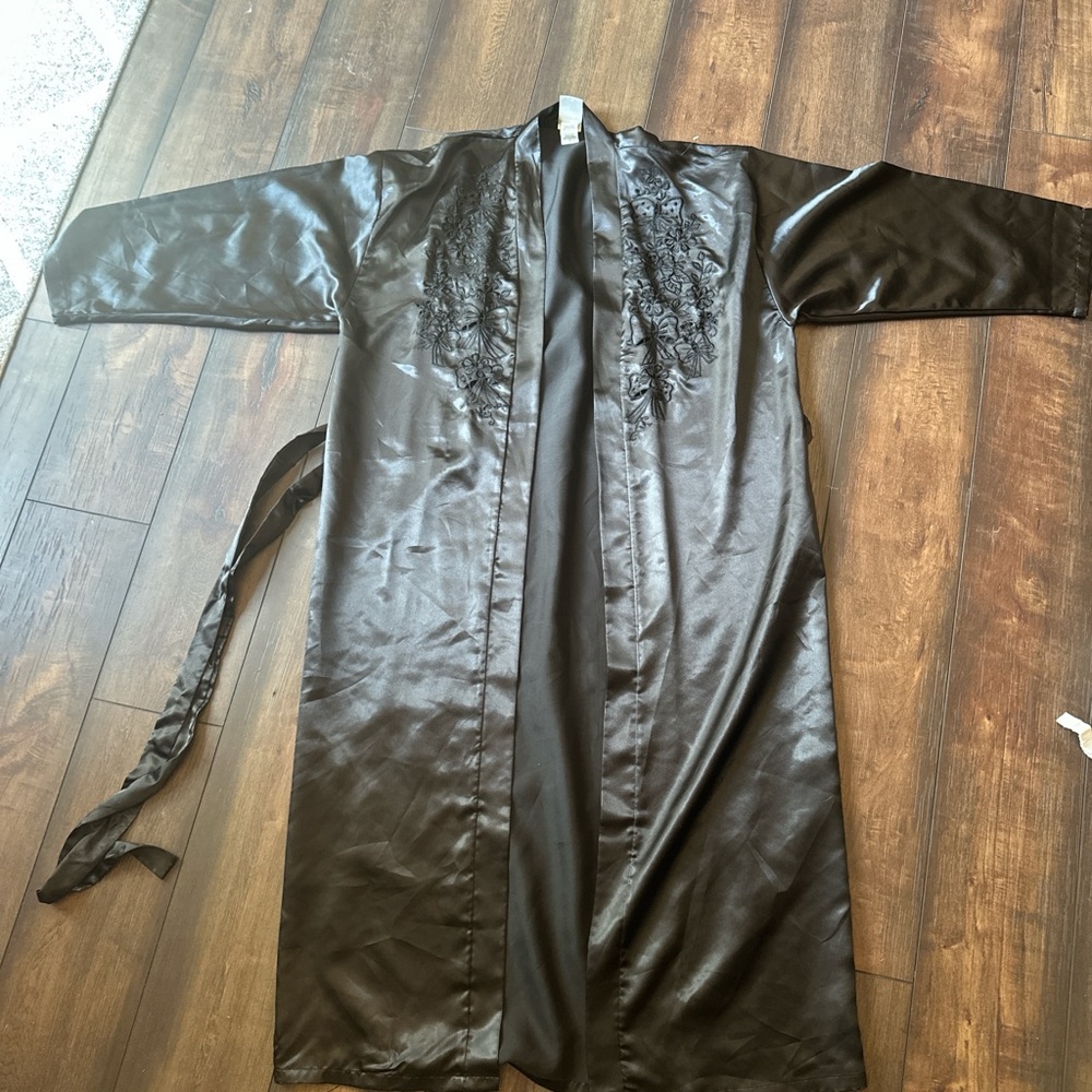 Vintage Elegant Black Women's Slip Robe